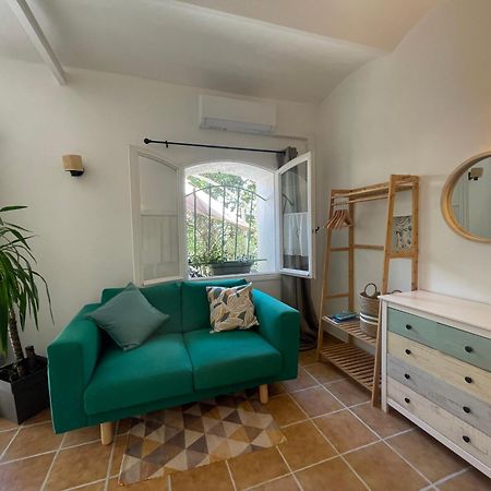 Cosy Studio - Place Du Figuier Bormes-les-Mimosas Kültér fotó