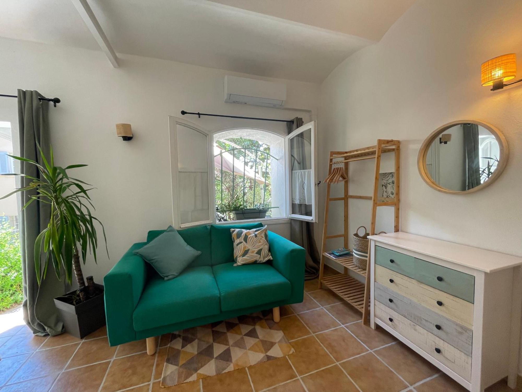 Cosy Studio - Place Du Figuier Bormes-les-Mimosas Kültér fotó